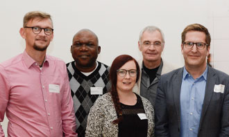 Vorstand der Aidshilfe NRW e.V.: Maik Schütz, Pierre Mayamba, Johanna Verhoven, Ulrich Keller, Arne Kayser
